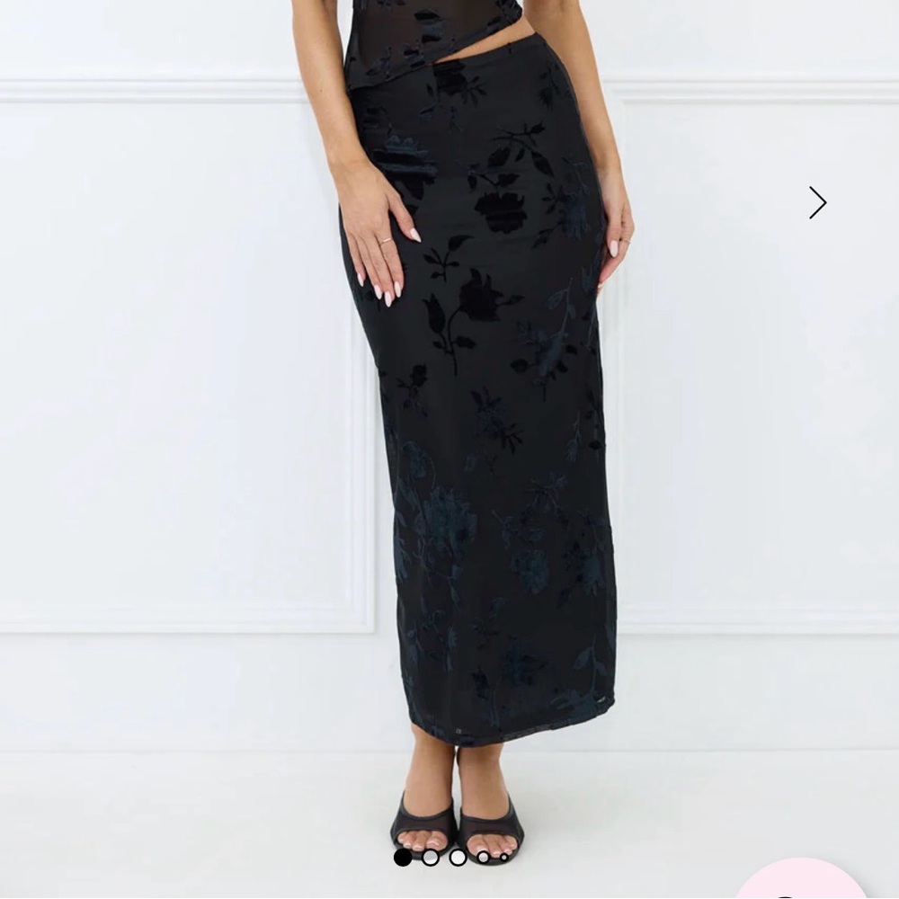 Hello Molly: Garden Grove Maxi Skirt Black - Size XS